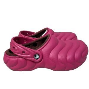 Crocs (Womens 9 Mens 7) Classic Lined Overpuff Clogs Dragon Fruit Pink Shoes